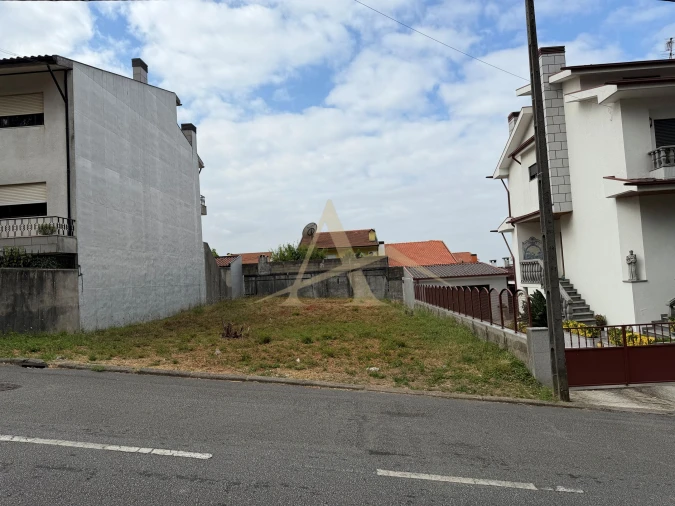 Terreno para Venda em Rio Tinto Foto 11
