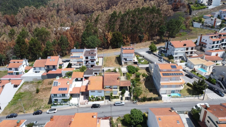 Terreno para Venda em Rio Tinto Foto 9