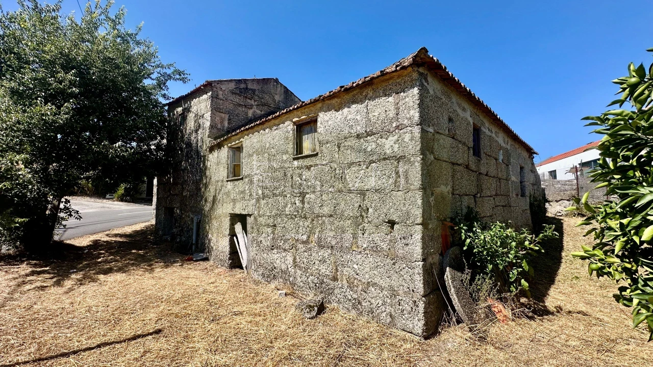 Moradia T3 para Venda em Vila Caiz Foto 5