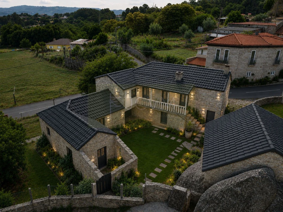 Moradia T3 para Venda em Vila Caiz Foto 3