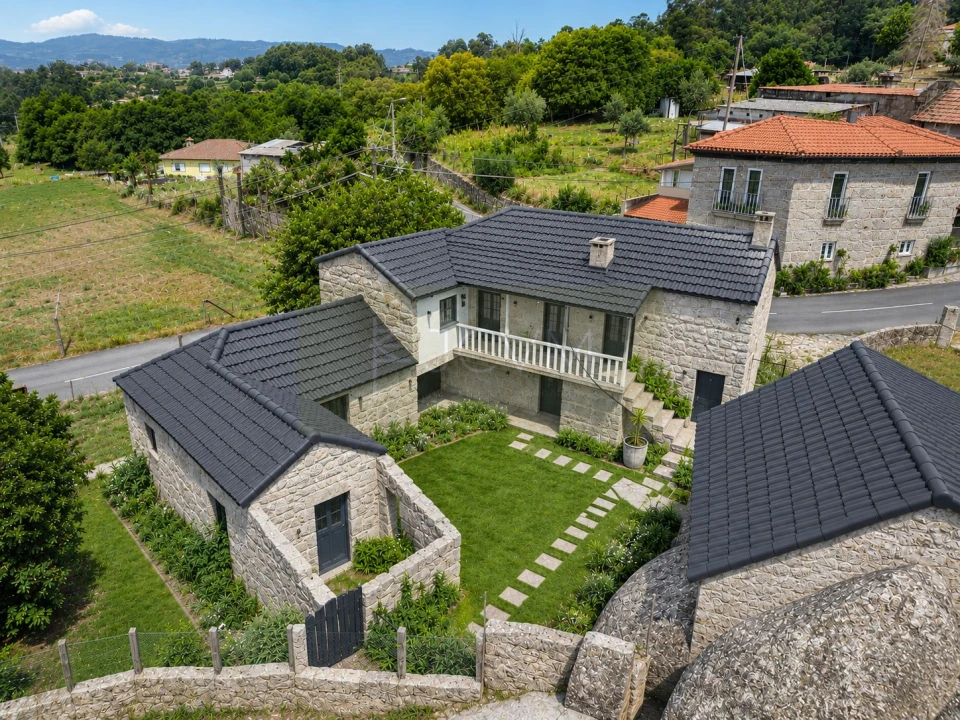 Moradia T3 para Venda em Vila Caiz Foto 4