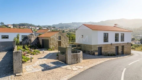 Moradia T3 para Venda em Vila Caiz