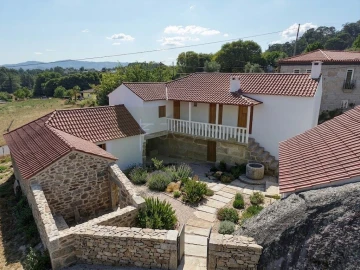 Moradia T3 para Venda em Vila Caiz