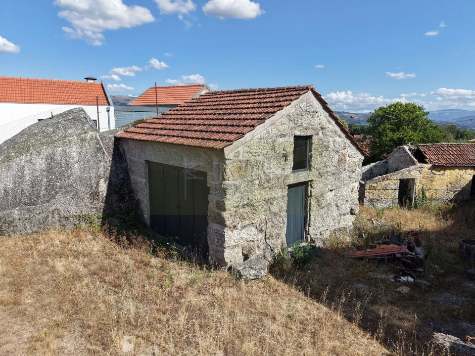 Moradia T3 para Venda em Vila Caiz Foto 13