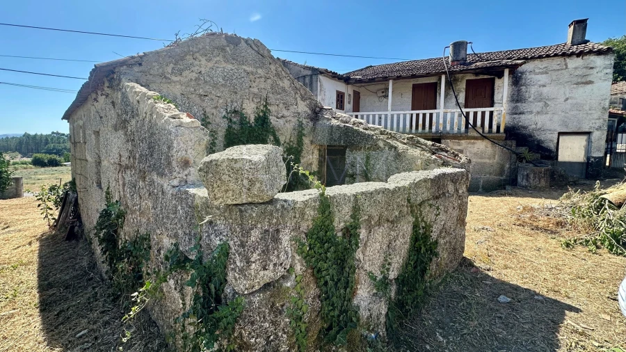 Moradia T3 para Venda em Vila Caiz Foto 28