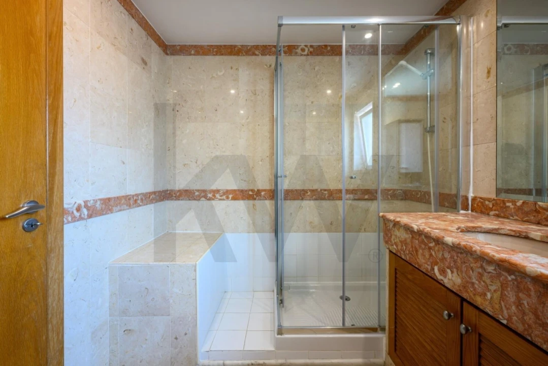 Apartamento T3 para Venda em Cascais e Estoril Foto 27