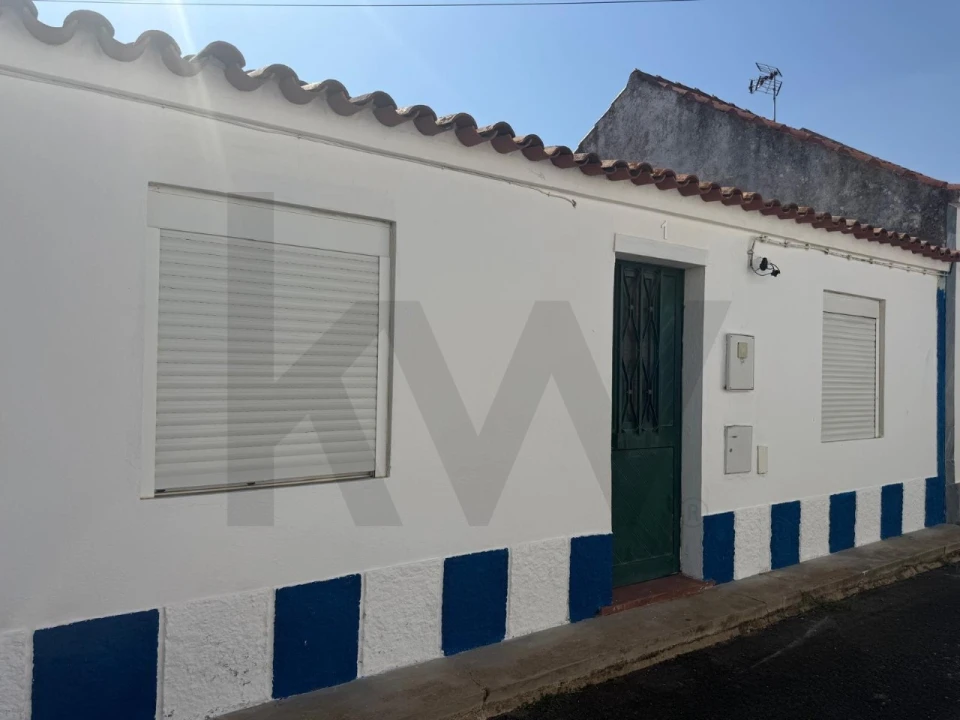 Moradia T2 para Venda em Ferreira do Alentejo e Canhestros Foto 1