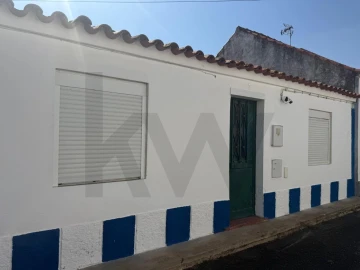 Moradia T2 para Venda em Ferreira do Alentejo e Canhestros