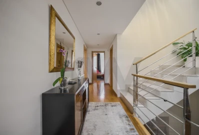 Moradia T5 para Venda em Lumiar