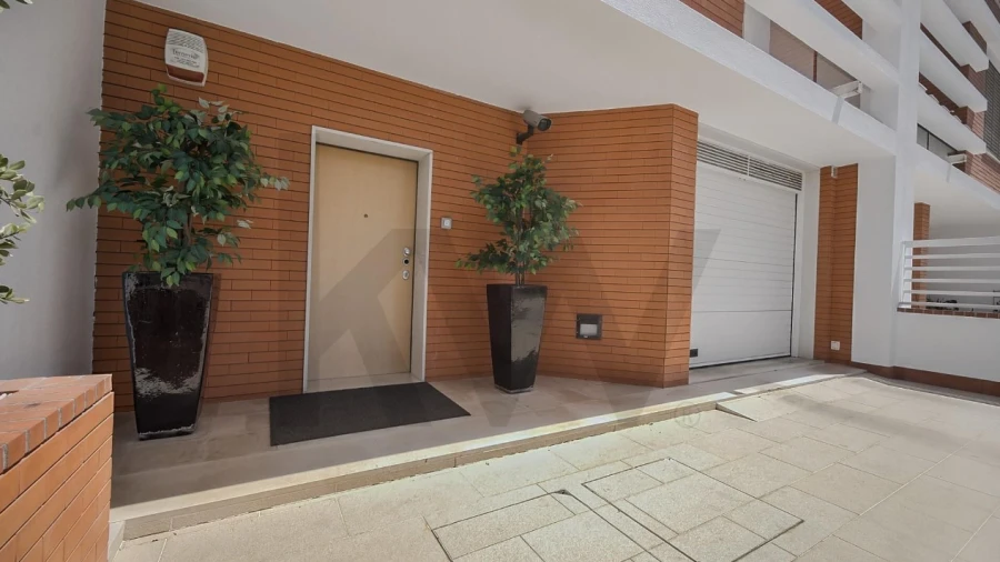 Moradia T5 para Venda em Lumiar