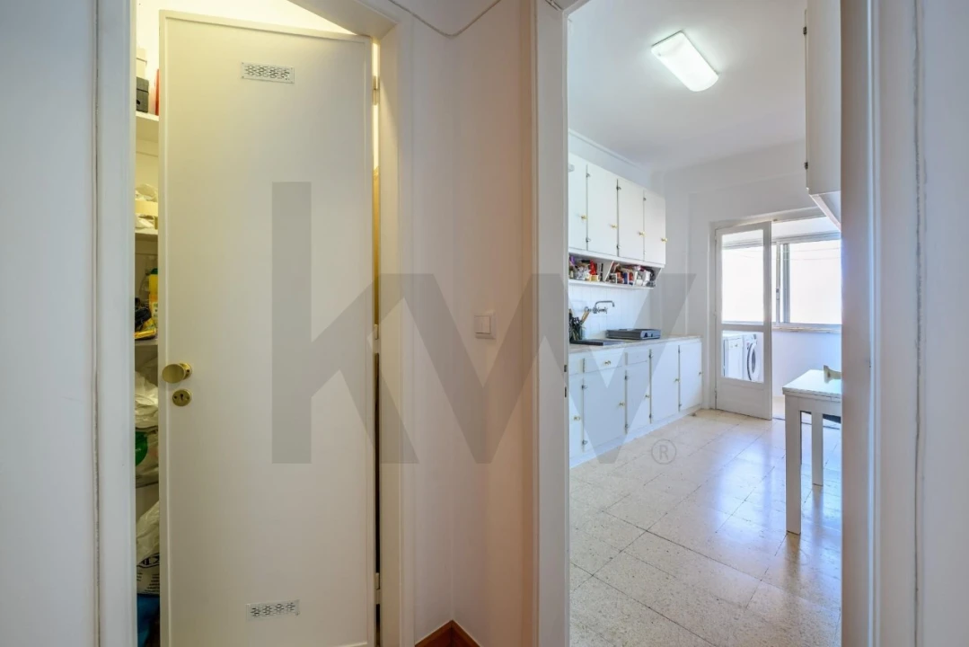 Apartamento T1 para Venda em Algés, Linda-A-Velha e Cruz Quebrada-Dafundo Foto 15