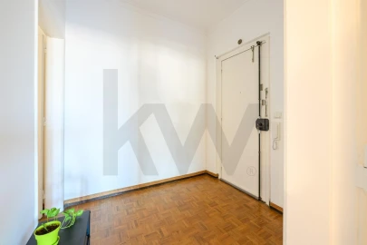 Apartamento T1 para Venda em Algés, Linda-A-Velha e Cruz Quebrada-Dafundo
