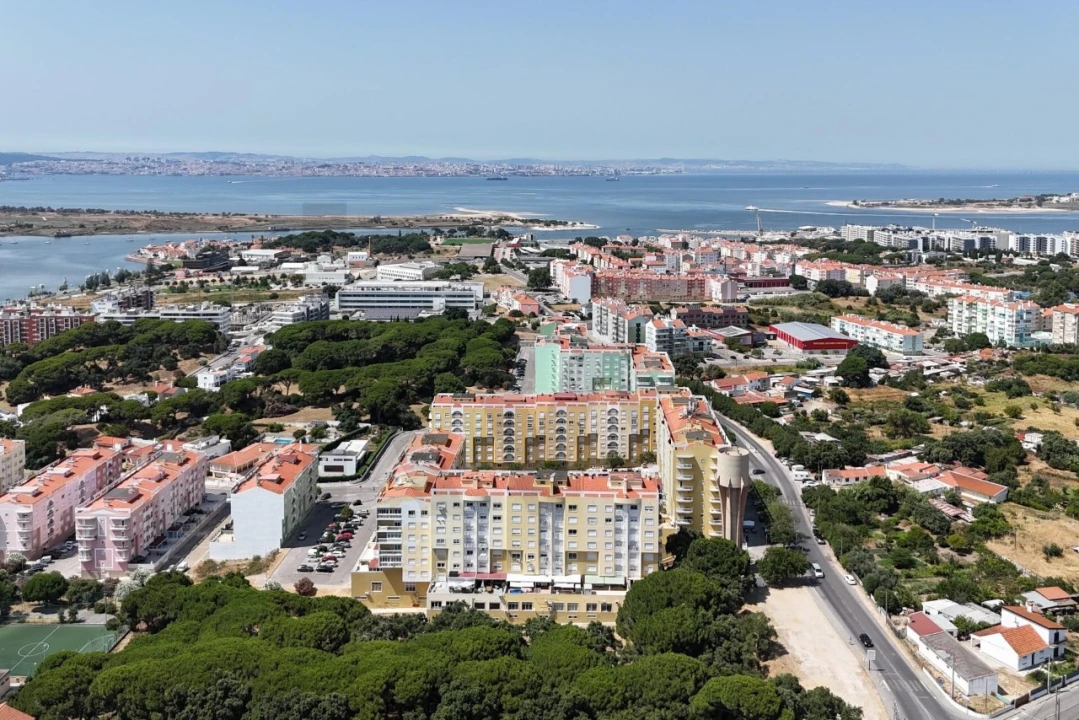 Apartamento T2 para Venda em Seixal, Arrentela e Aldeia de Paio Pires Foto 29