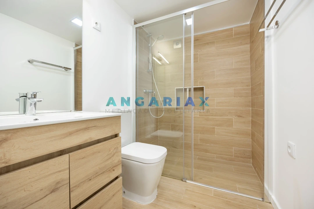 Apartamento T2 para Venda em Nazare Foto 11