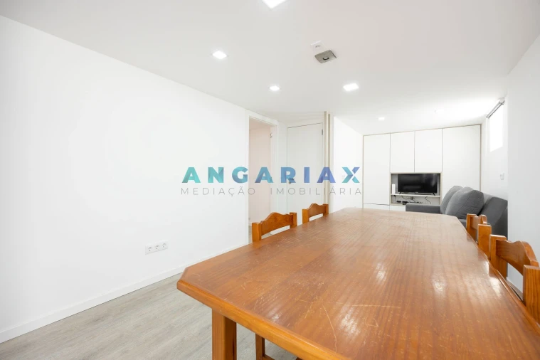 Apartamento T2 para Venda em Nazare Foto 18