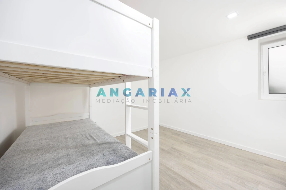 Apartamento T2 para Venda em Nazare Foto 2