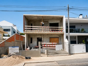 Moradia T4 para Venda em Casal de Cambra