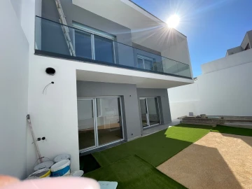 Moradia T4 para Venda em Casal de Cambra