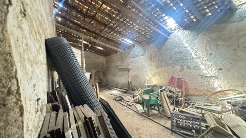 Moradia T6 para Venda em Messejana