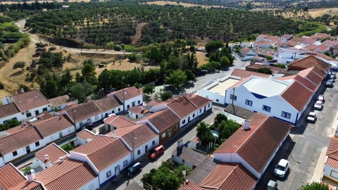 Moradia T3 para Venda em Azinheira dos Barros e São Mamede do Sádão