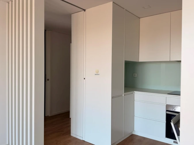 Apartamento T1 para Arrendamento em Paranhos Foto 3