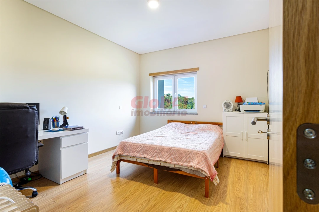 Apartamento T2 para Venda em Castro Daire Foto 7