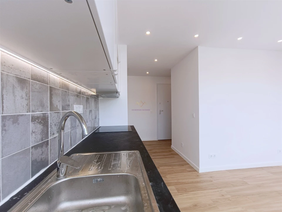 Apartamento T2 para Venda em Águas Livres Foto 23