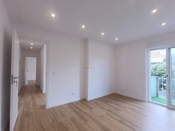 Apartamento T2 para Venda em Águas Livres