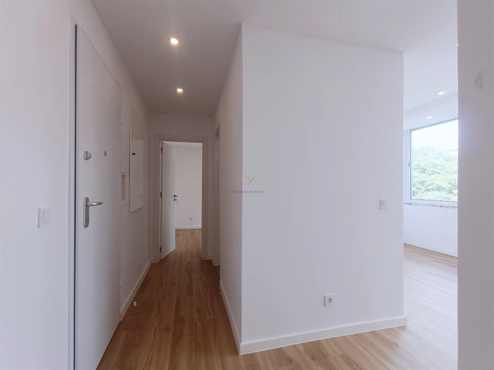 Apartamento T2 para Venda em Águas Livres Foto 13