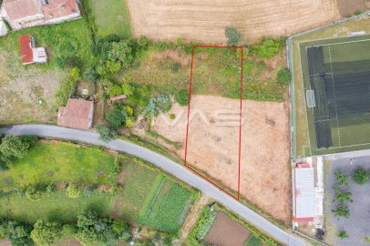 Terreno para Venda em Sande, Vilarinho, Barros e Gomide
