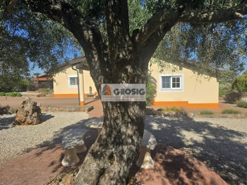Moradia T2 para Venda em São Bartolomeu de Messines