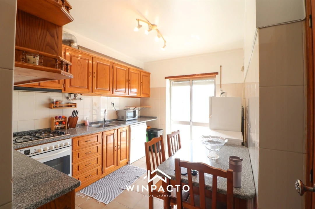 Apartamento T3 para Venda em Canas de Senhorim Foto 8
