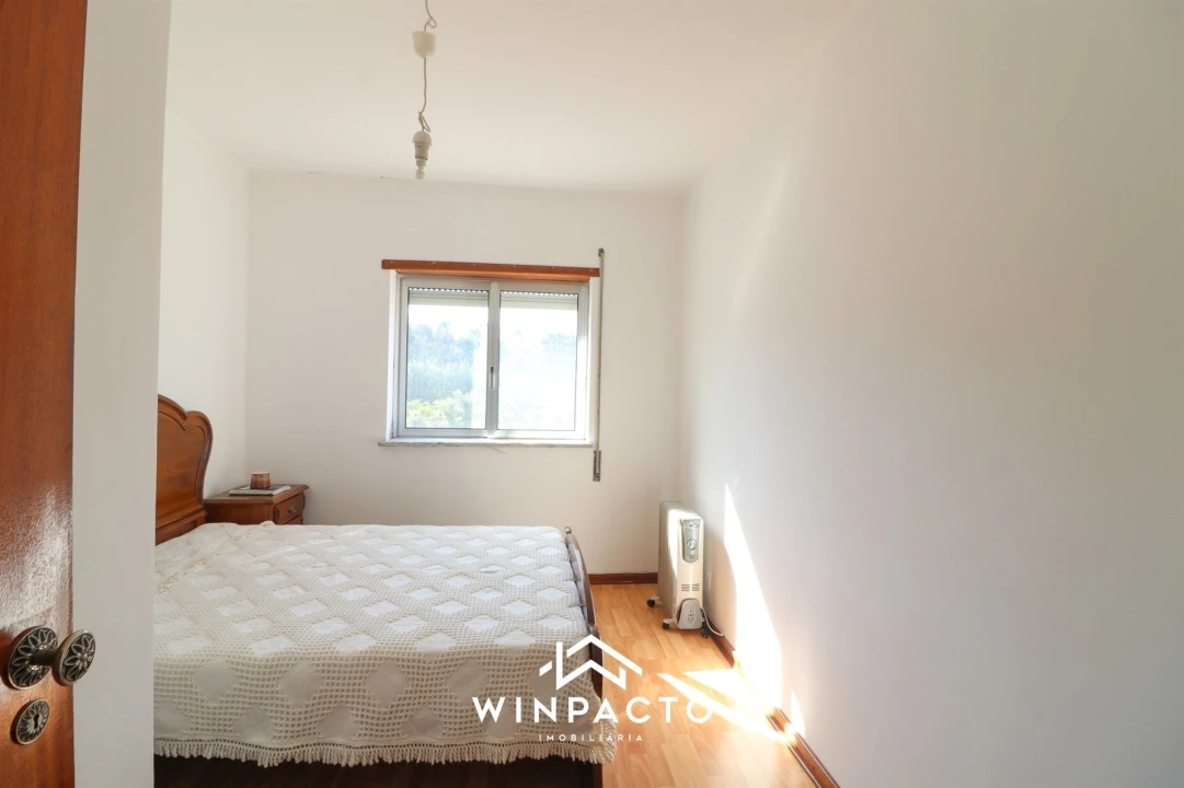 Apartamento T3 para Venda em Canas de Senhorim Foto 16