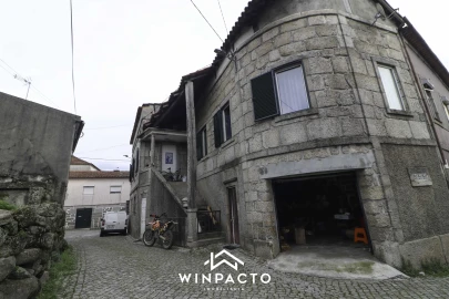 Moradia T4 para Venda em Nelas