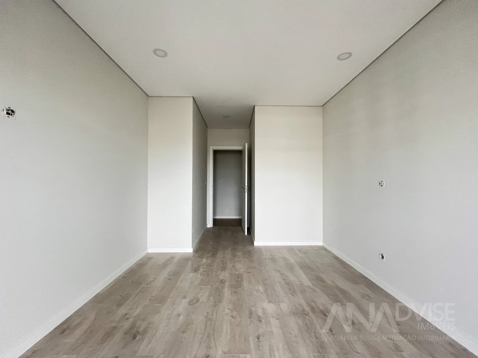 Apartamento T3 para Venda em Viseu Foto 21