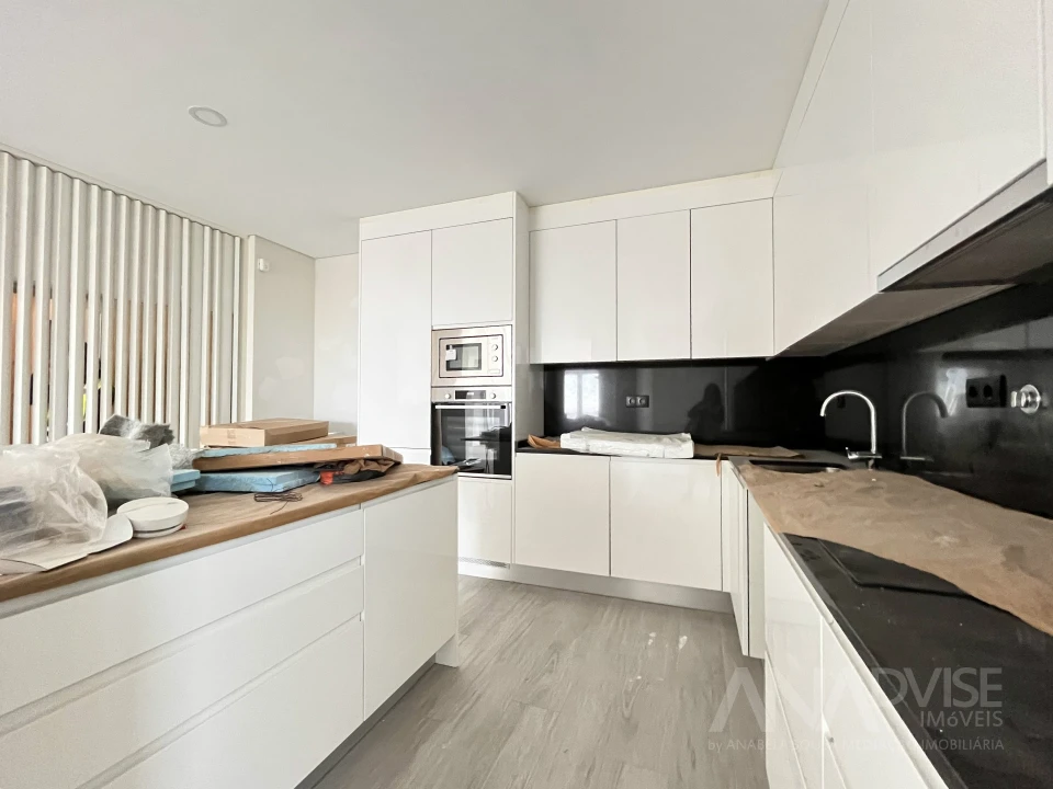 Apartamento T3 para Venda em Viseu Foto 4