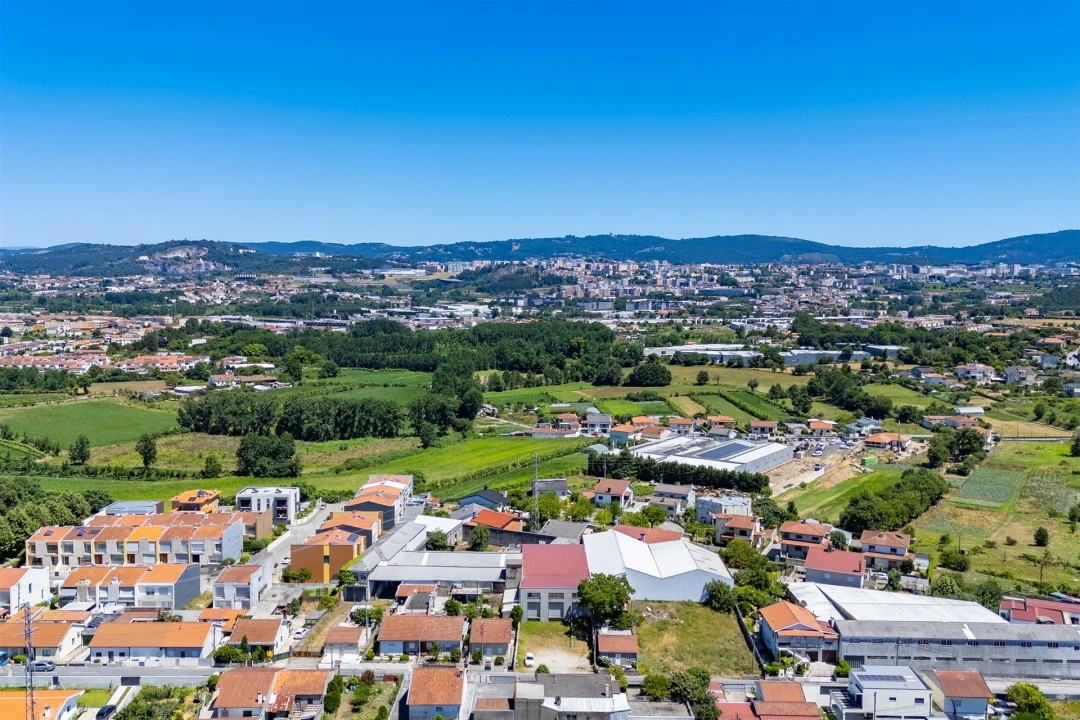 Negócio para Venda em Merelim (São Paio), Panoias e Parada de Tibães Foto 3