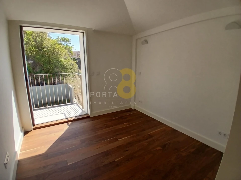 Apartamento T1 para Arrendamento em Cedofeita, Santo Ildefonso, Sé, Miragaia, São Nicolau e Vitória Foto 8