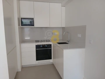 Apartamento T1 para Arrendamento em Cedofeita, Santo Ildefonso, Sé, Miragaia, São Nicolau e Vitória