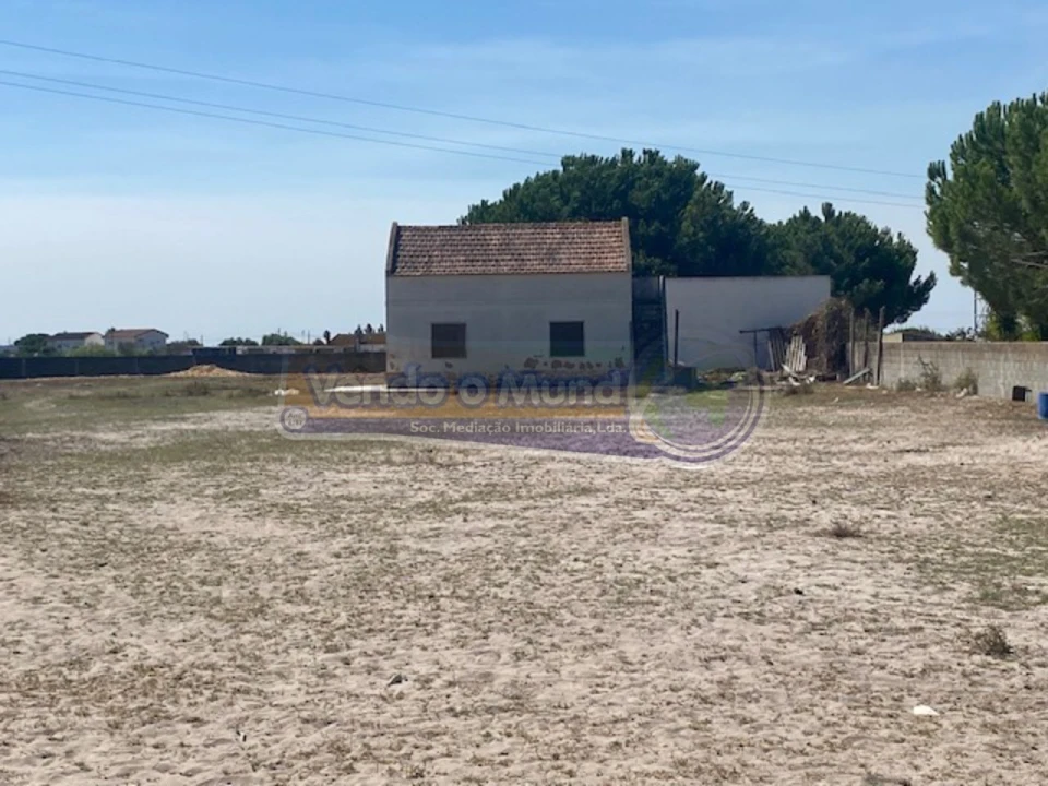 Terreno para Venda em Samora Correia Foto 1