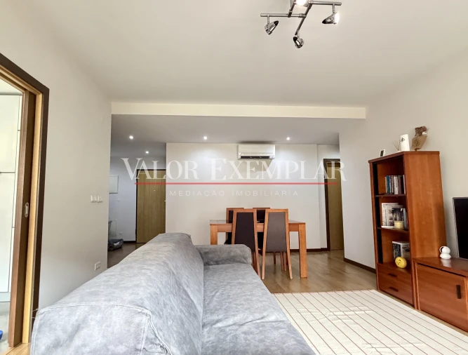 Apartamento T1 para Venda em Póvoa de Santo Adrião e Olival Basto Foto 2