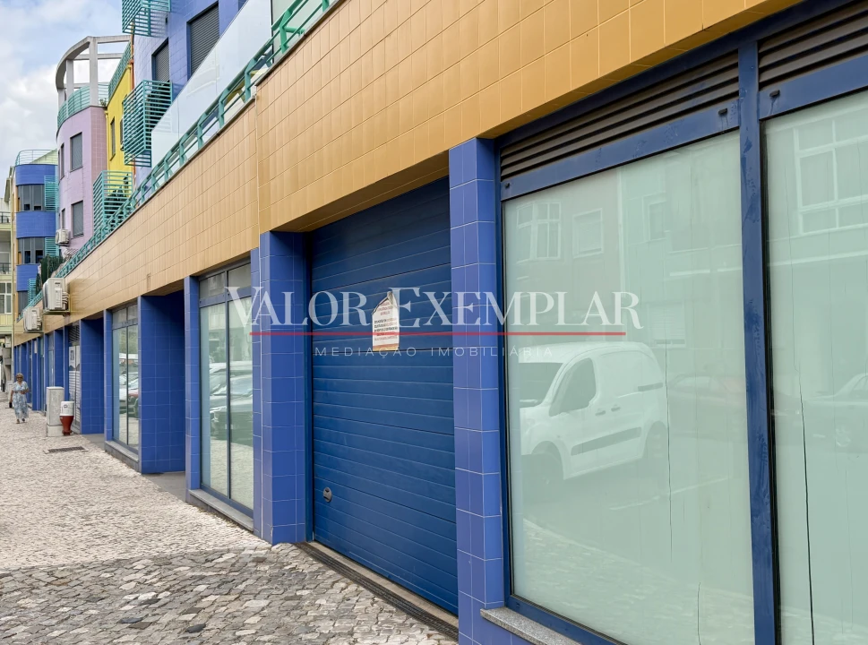 Apartamento T1 para Venda em Póvoa de Santo Adrião e Olival Basto Foto 12