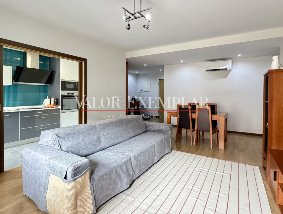 Apartamento T1 para Venda em Póvoa de Santo Adrião e Olival Basto Foto 1