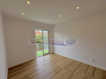 Apartamento T2 para Venda em Águas Livres