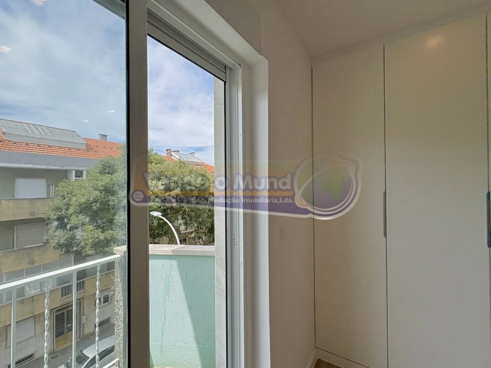 Apartamento T2 para Venda em Águas Livres Foto 16