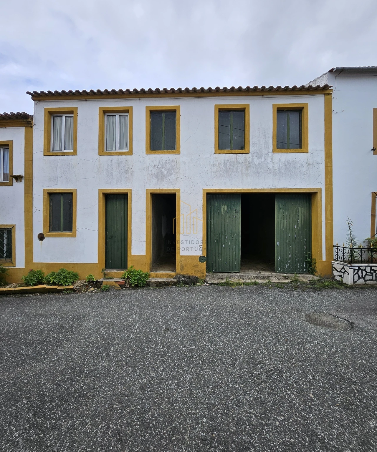 Moradia T9 para Venda em Marvila, Ribeira Santarém, São Salvador, São Nicolau Foto 1