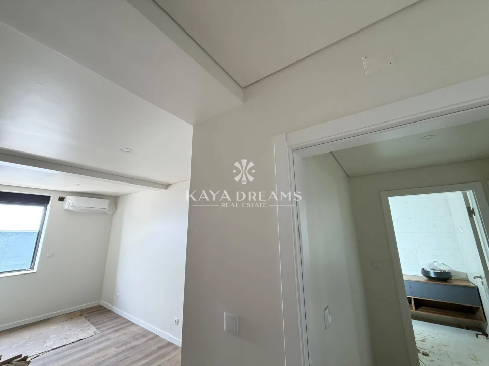 Apartamento T4 para Venda em Ramada e Caneças Foto 17
