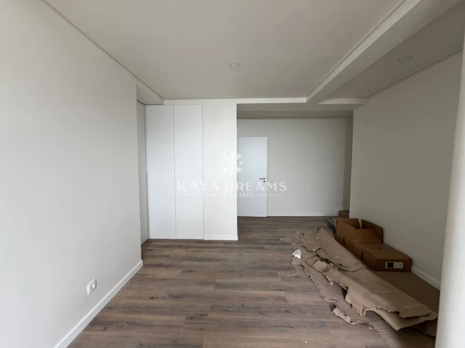 Apartamento T4 para Venda em Ramada e Caneças Foto 19