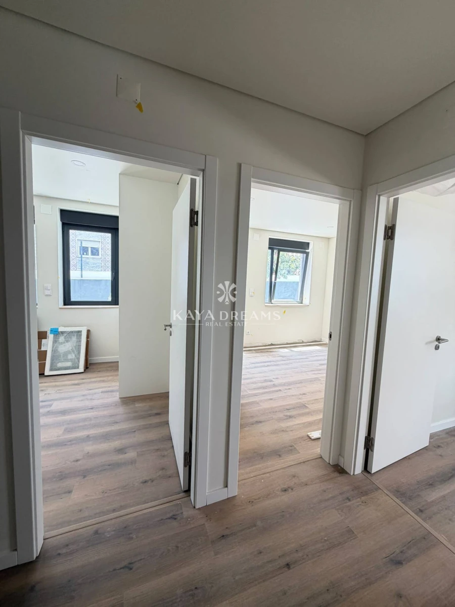 Apartamento T4 para Venda em Ramada e Caneças Foto 3