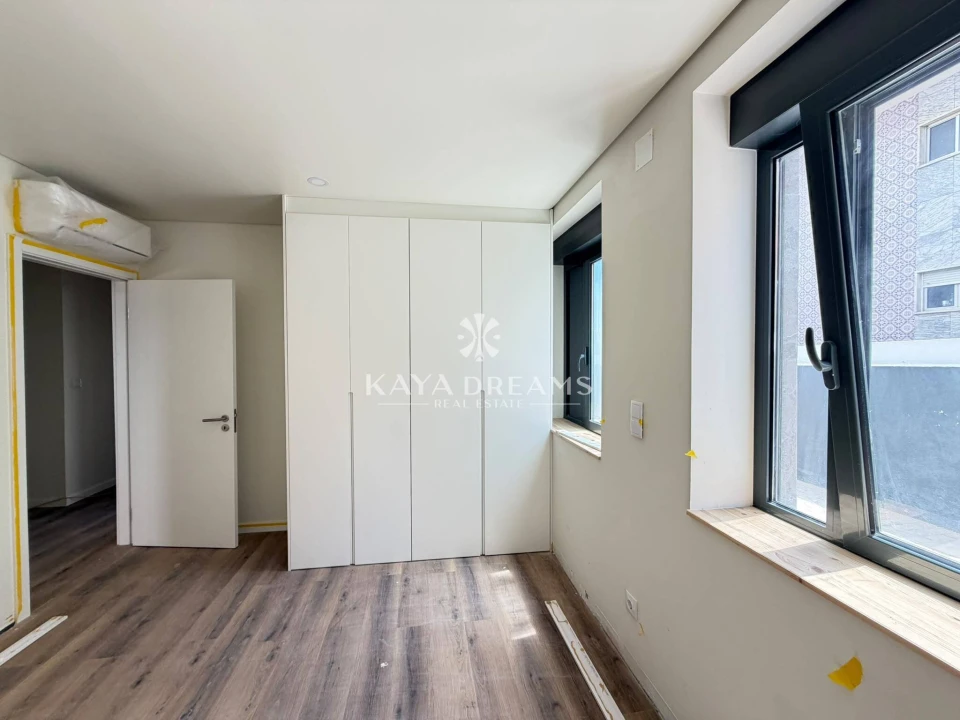 Apartamento T4 para Venda em Ramada e Caneças Foto 8
